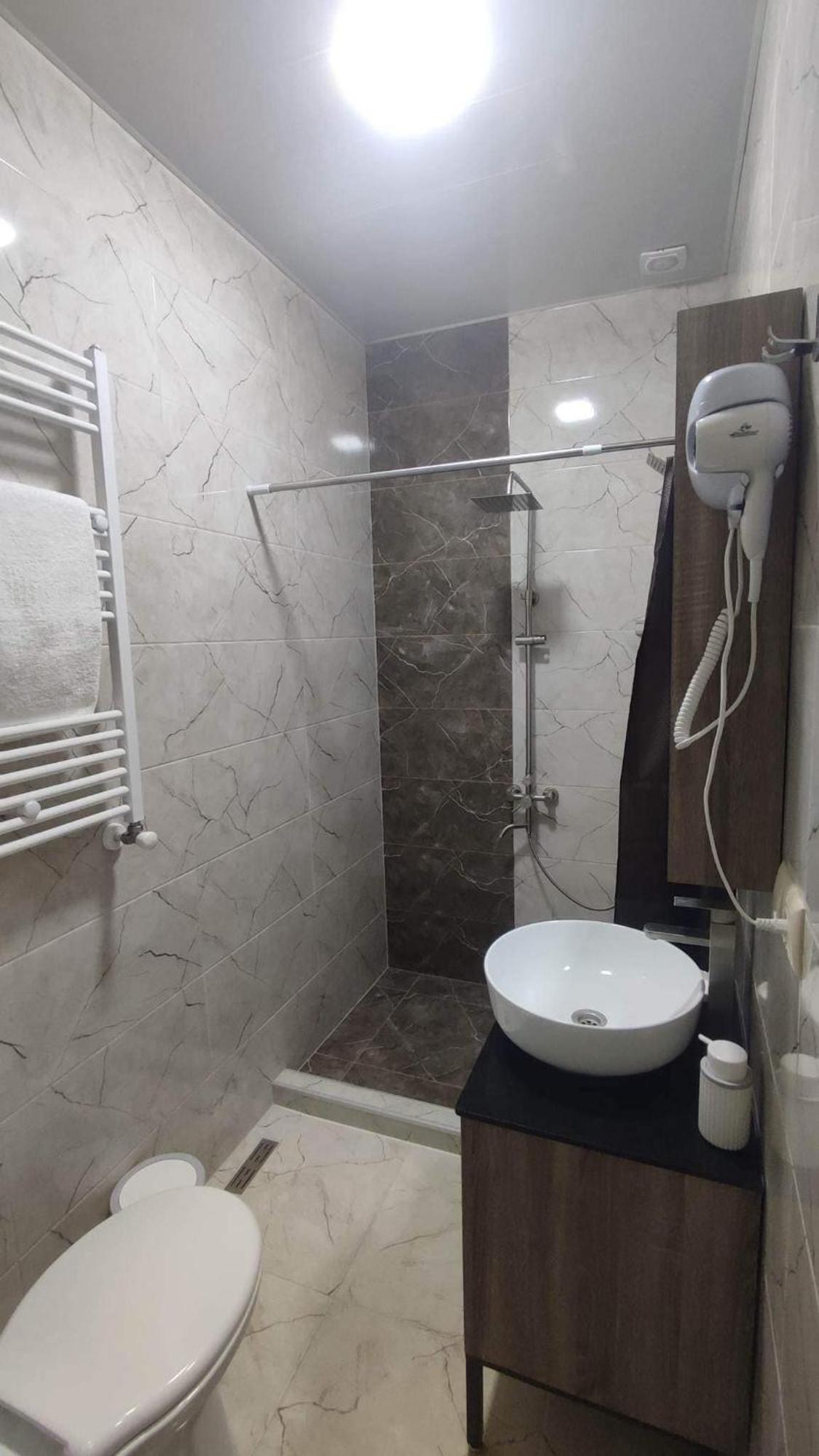 קוטאיסי Guest House Nima מראה חיצוני תמונה